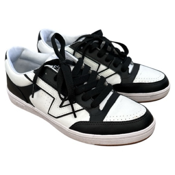 Vans Shoes - Vans Lowland 2.0 women’s size 9.5 EUC RPA0078